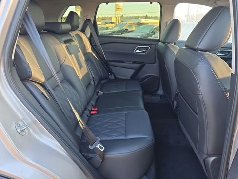 New 2026 Nissan Rogue Platinum w/ Platinum Premium Package image 10