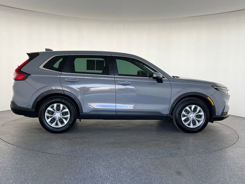 Used 2023 Honda CR-V LX image 8