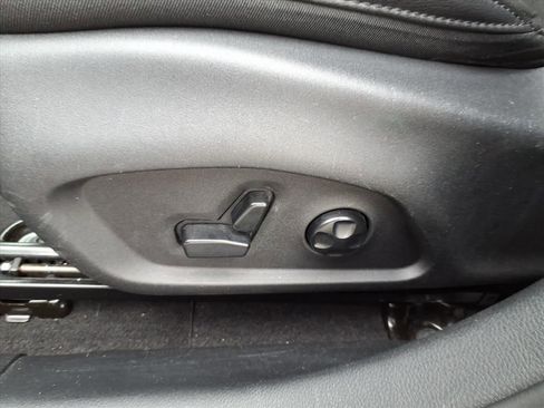 Certified 2018 Jeep Compass Latitude w/ Popular Equipment Group image 11