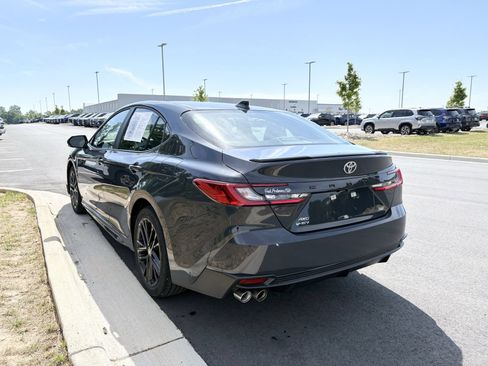 Used 2025 Toyota Camry SE w/ Convenience Package AWD/4WD image 6