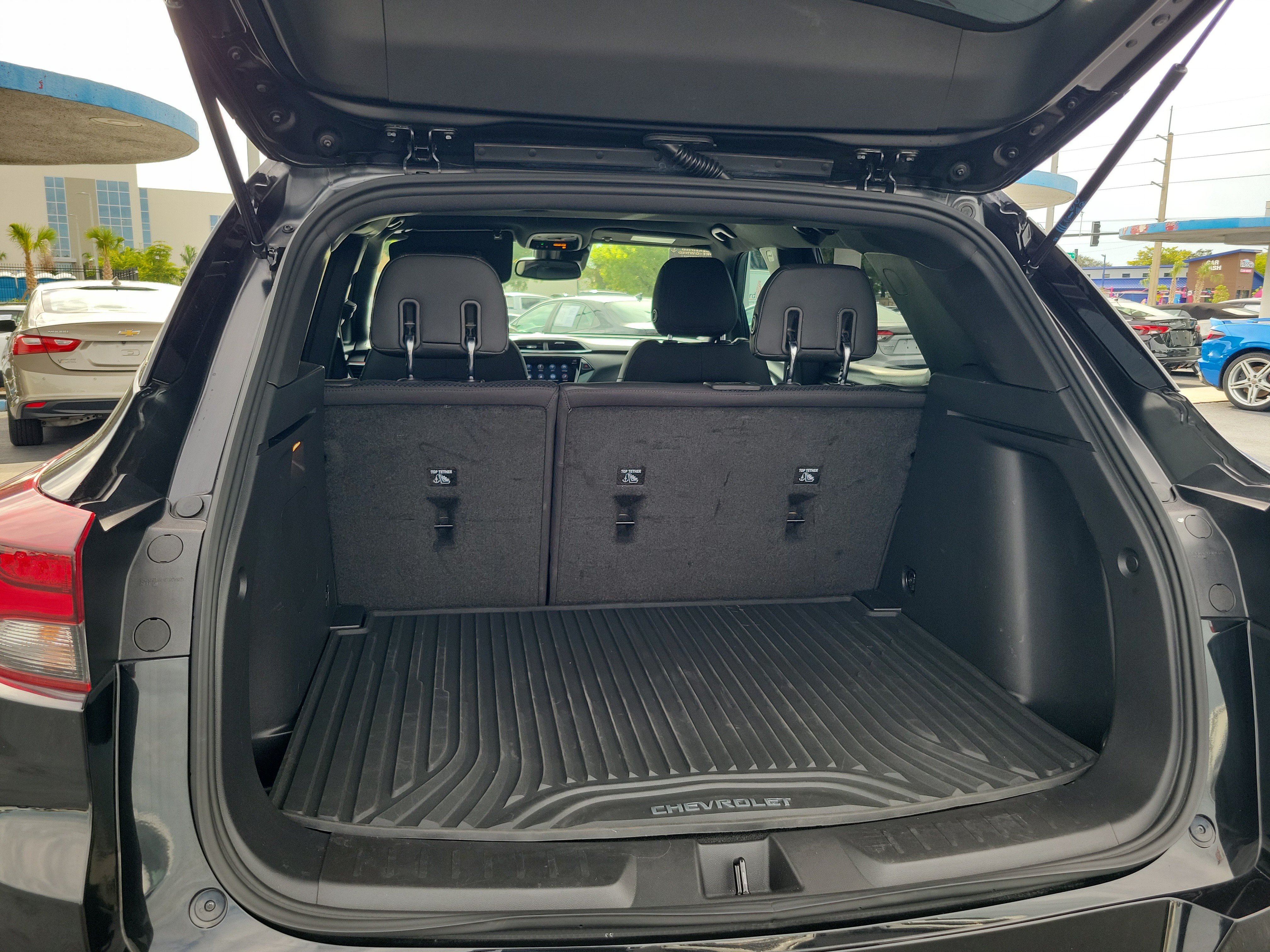 Used 2023 Chevrolet TrailBlazer RS w/ Convenience Package FWD image 6