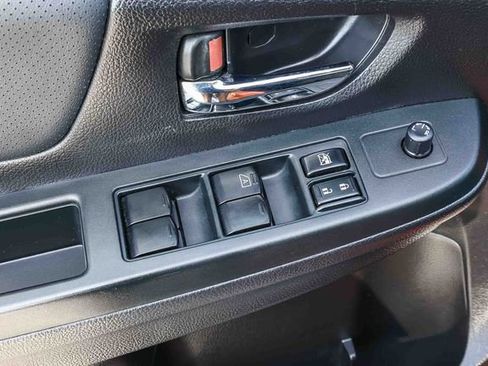 Used 2014 Subaru Crosstrek 2.0i Limited image 22