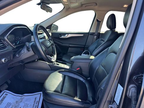 Used 2020 Ford Escape SEL image 11