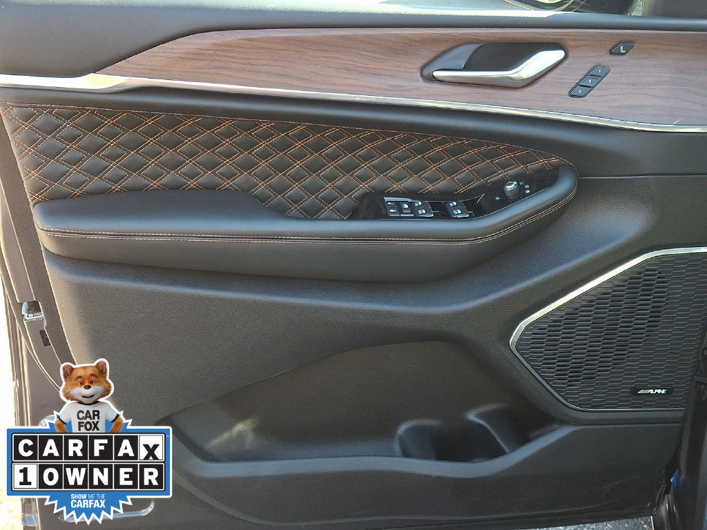 Used 2024 Jeep Grand Cherokee L Summit w/ Advanced Protech Group IV AWD/4WD image 14