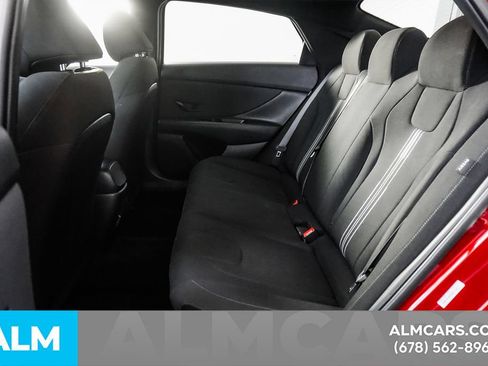 Used 2025 Hyundai Elantra Sport FWD image 17