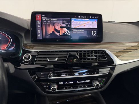 Used 2021 BMW 530i xDrive w/ Convenience Package image 25