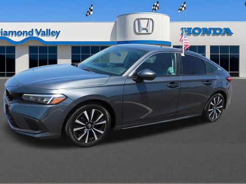 Certified 2024 Honda Civic EX-L image 3