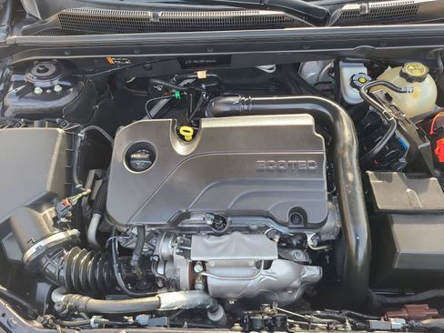 Used 2022 Chevrolet Malibu LS FWD image 24