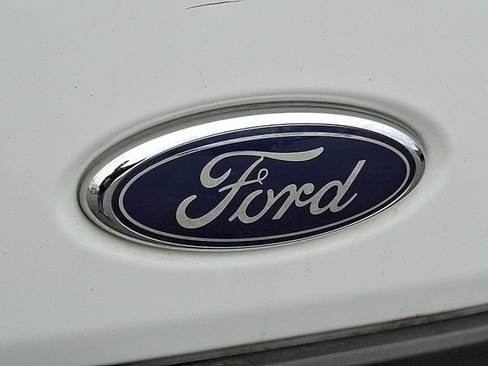 Certified 2023 Ford Transit 250 Cargo XL 130 3.5L w/ Exterior Upgrade Package image 28