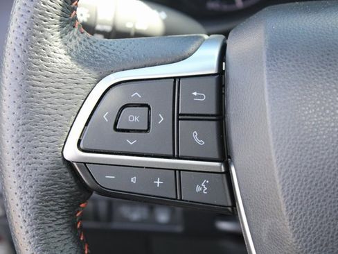 Used 2023 Toyota Sienna XSE w/ XSE Plus Package image 19