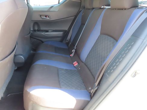 Used 2020 Toyota C-HR XLE image 13