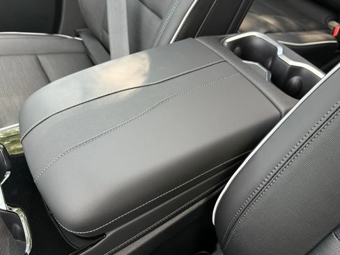 New 2026 Buick Enclave Sport Touring w/ Power Package image 28