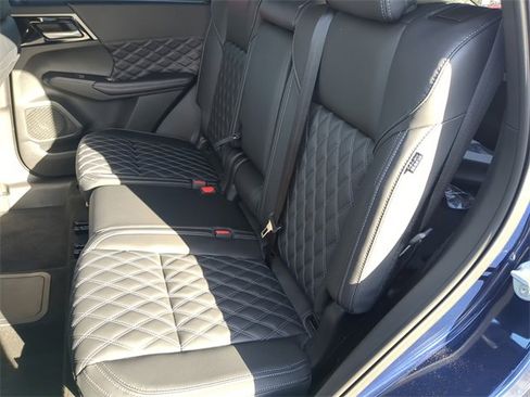 New 2025 Mitsubishi Outlander SEL image 20