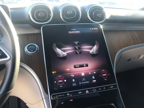 Used 2024 Mercedes-Benz C 300 4MATIC Sedan image 22