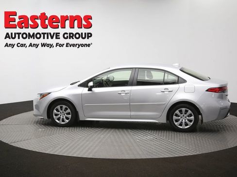Used 2022 Toyota Corolla LE FWD image 59