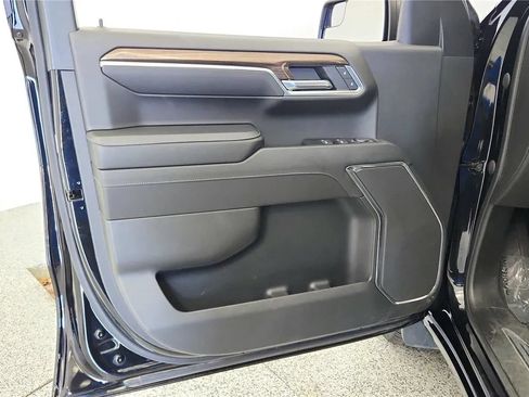 Used 2023 Chevrolet Silverado 1500 LT AWD/4WD image 26