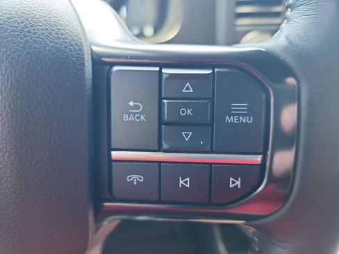 Used 2024 Ford F250 Platinum AWD/4WD image 32