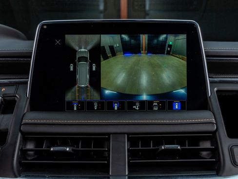 Used 2023 GMC Yukon AT4 w/ AT4 Premium Plus Package image 24