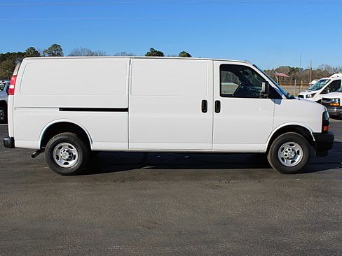 Used 2023 Chevrolet Express 2500 Extended w/ Driver Convenience Package image 8