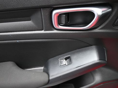 Used 2024 Honda Civic Sport image 9