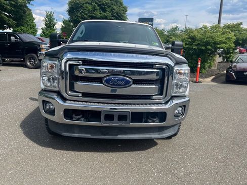 Used 2016 Ford F250 XLT w/ XLT Value Package AWD/4WD image 2