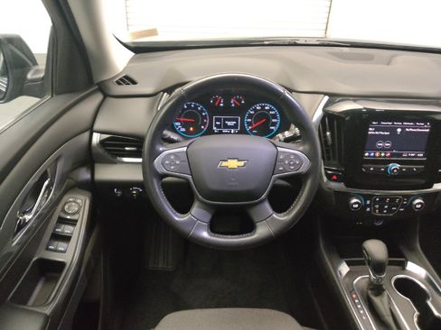 Used 2021 Chevrolet Traverse LT w/ LPO, Cargo Package FWD image 22