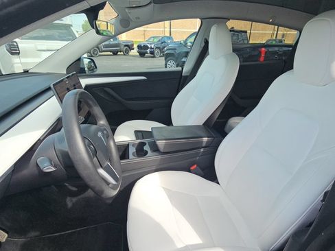 Used 2023 Tesla Model Y Long Range AWD/4WD image 22