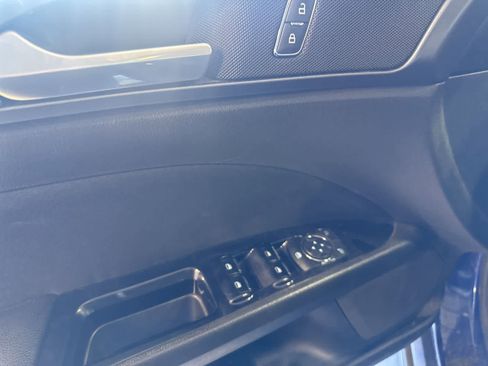 Used 2015 Ford Fusion SE w/ Equipment Group 201A image 16