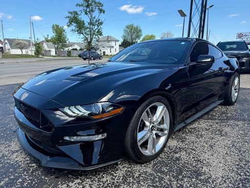 Used 2021 Ford Mustang GT Premium w/ Ford Safe & Smart Package image 4