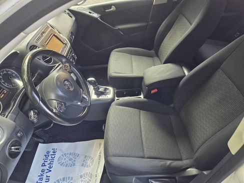 Used 2015 Volkswagen Tiguan S FWD image 11