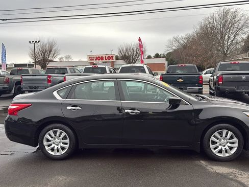 Used 2017 Nissan Altima 2.5 S w/ Power Driver Seat Package image 12