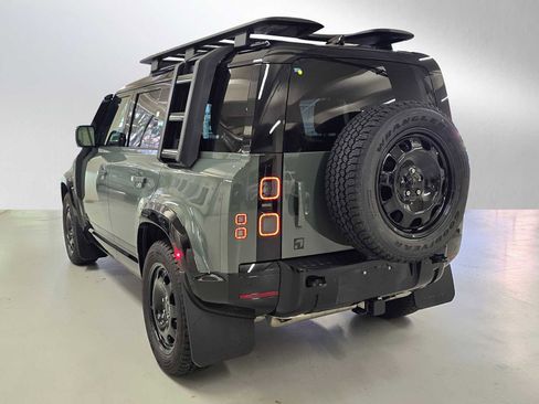 New 2026 Land Rover Defender 110 AWD/4WD image 3