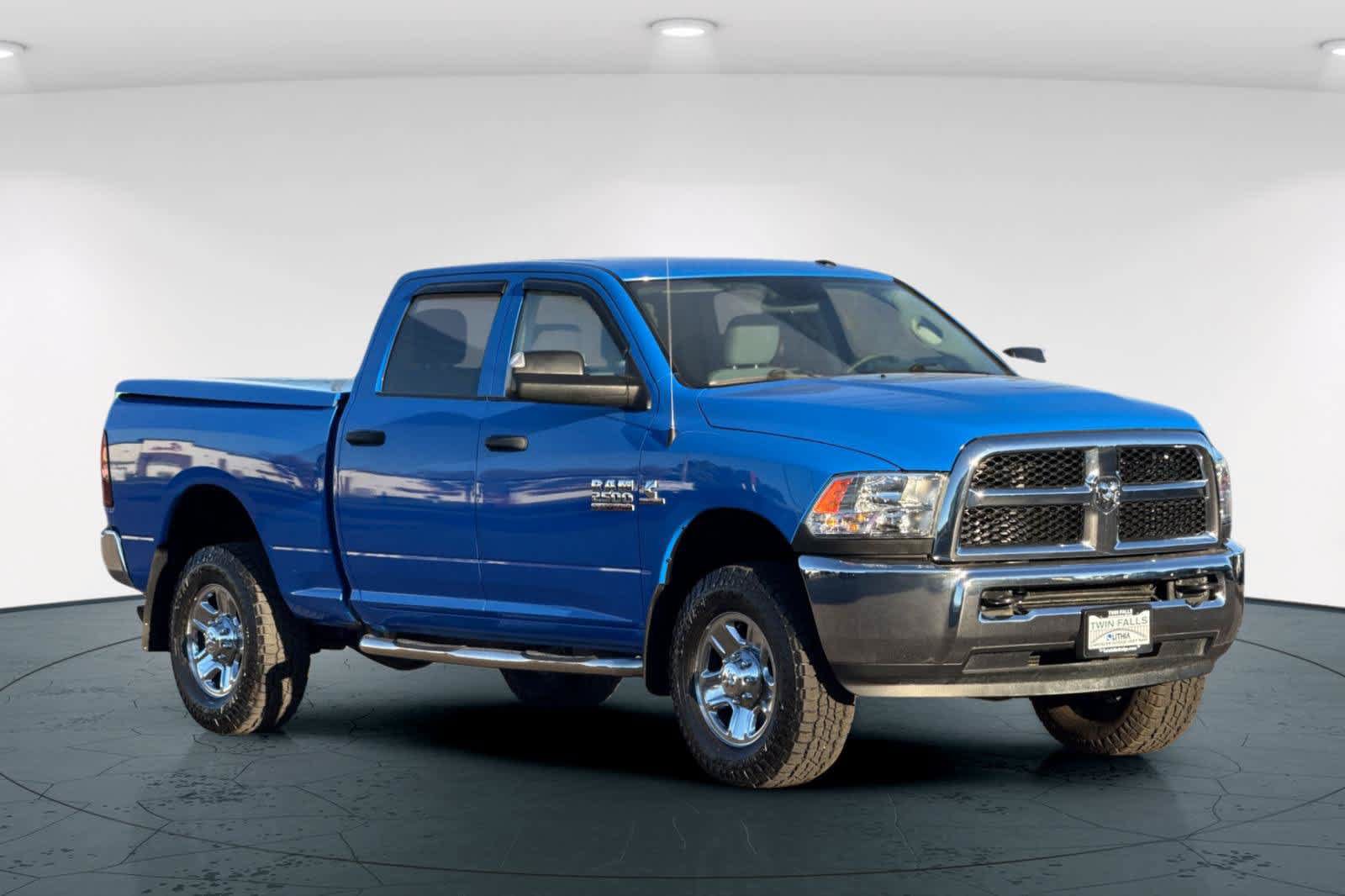 Used 2018 RAM 2500 Tradesman w/ Chrome Appearance Group AWD/4WD image 5