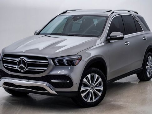 Used 2020 Mercedes-Benz GLE 450 4MATIC image 3
