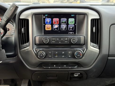 Used 2018 Chevrolet Silverado 1500 LT image 18
