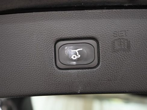 Used 2024 Ford Edge Titanium image 21