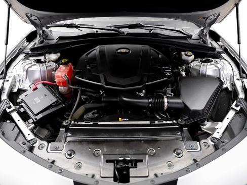 Used 2019 Chevrolet Camaro LT RWD image 59