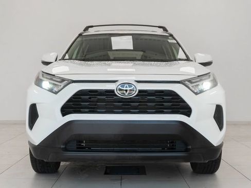 Used 2023 Toyota RAV4 XLE AWD/4WD image 20