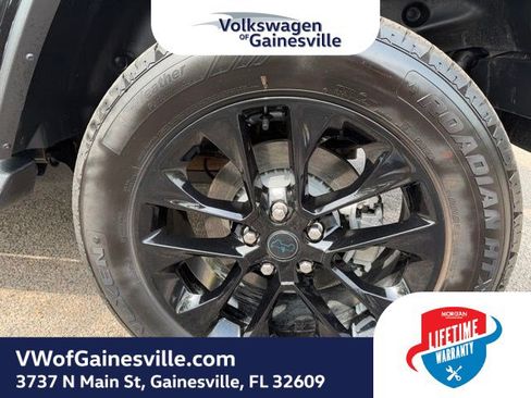 Used 2025 Jeep Wrangler Unlimited Sahara AWD/4WD image 30