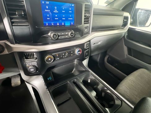 Used 2023 Ford F150 XLT image 25