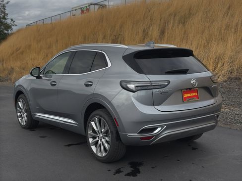 Used 2023 Buick Envision Avenir image 4