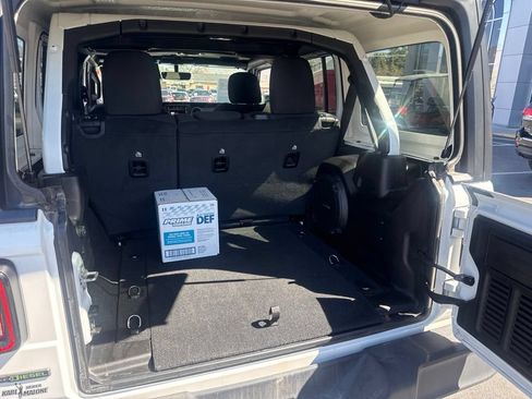 Used 2022 Jeep Wrangler Unlimited Sport AWD/4WD image 11
