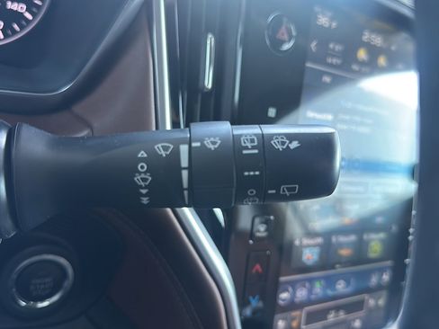 Used 2023 Subaru Outback Touring image 33