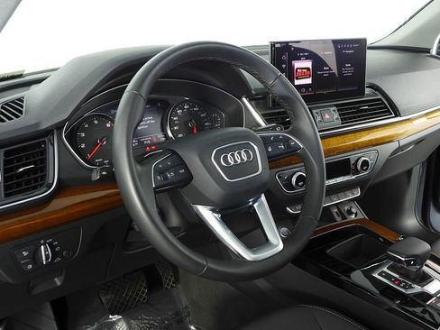 Used 2023 Audi Q5 2.0T Premium w/ Convenience Package AWD/4WD image 31