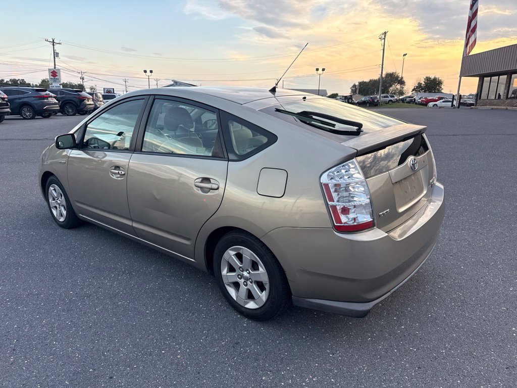 Used 2008 Toyota Prius w/ Pkg 2 FWD image 3