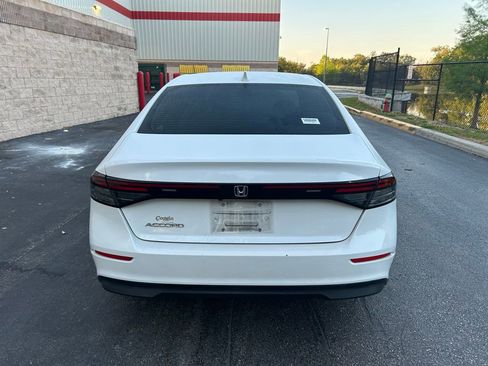 Used 2023 Honda Accord EX image 4