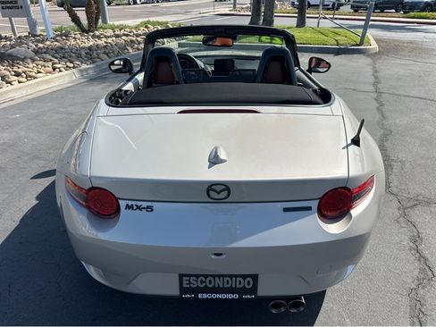 Used 2023 MAZDA MX-5 Miata Grand Touring image 4