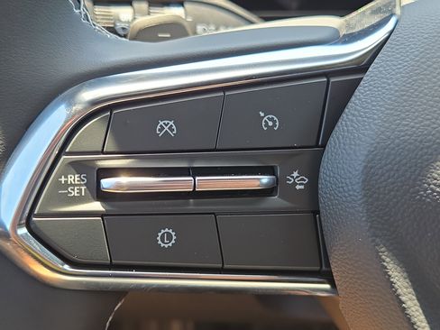 New 2026 Chevrolet Traverse LT FWD image 24