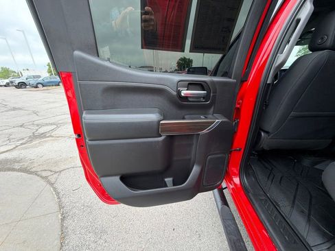 Used 2019 Chevrolet Silverado 1500 LT Trail Boss w/ Convenience Package AWD/4WD image 20