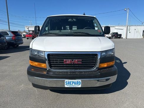 Used 2024 GMC Savana 2500 w/ Driver Convenience Package RWD image 2